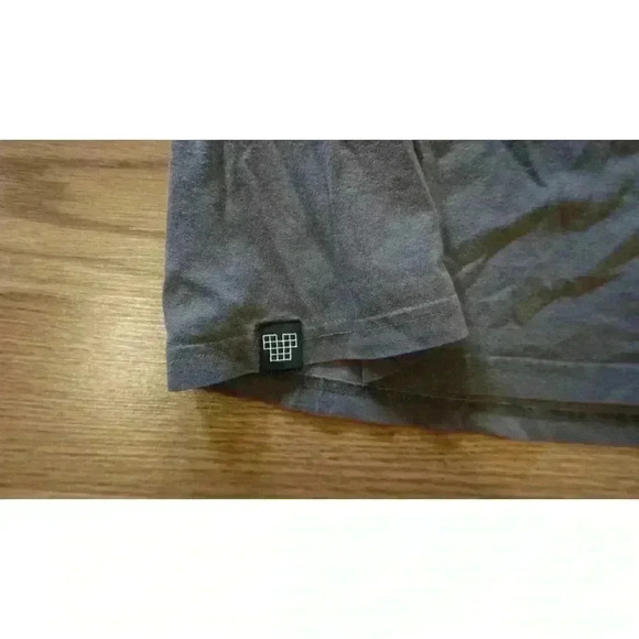 Embrace by Dedicated T-shirt Stockholm Polaroid Video VHS Retro Crew Neck, M - Picture 8 of 16